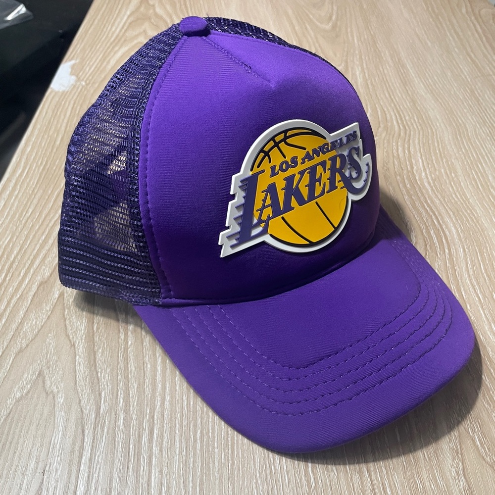 Los Angeles Lakers mesh snapback